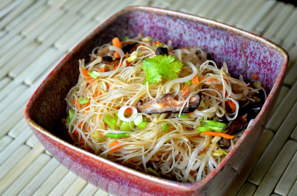 Asian Rice Noodles with Bean Sprouts and Shiitake Mushrooms